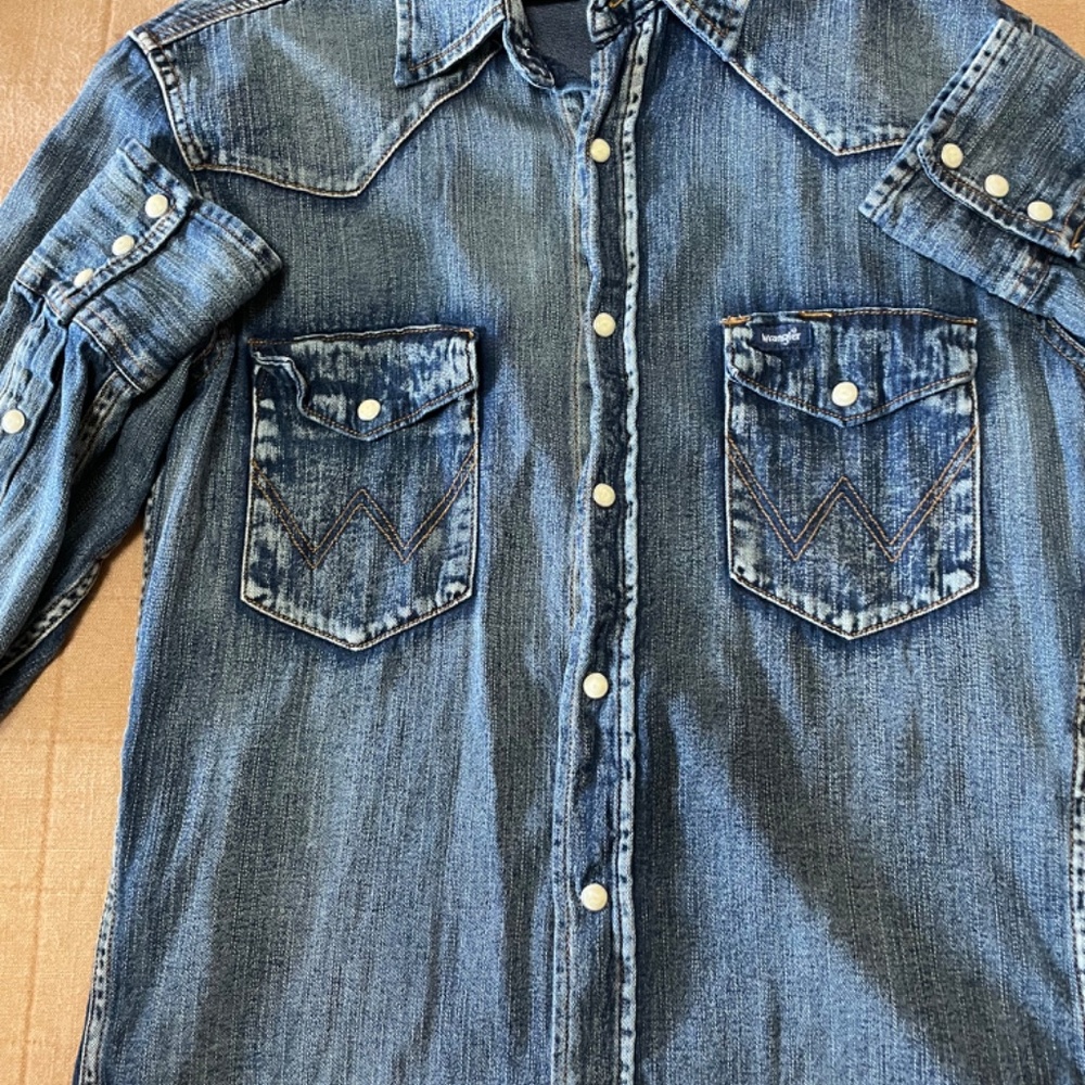 Wrangler - Picture 3 of 3